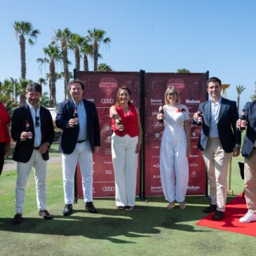 Schweppes, un año más en Amarilla Night, que este año será un gran cabaret al aire libre