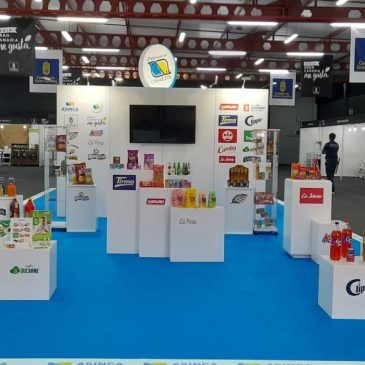 Clipper y Cumba ‘alegran’ la mañana a los visitantes de la Feria Gran Canaria Me Gusta