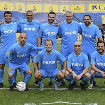 El equipo Pepsi disfruta en la UD Cup, encuentro de patrocinadores de la Unión Deportiva Las Palmas