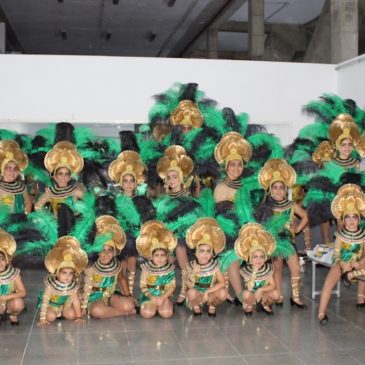 Granadilla de Abona vive el carnaval al ritmo de las comparsas y con sabor a Clipper